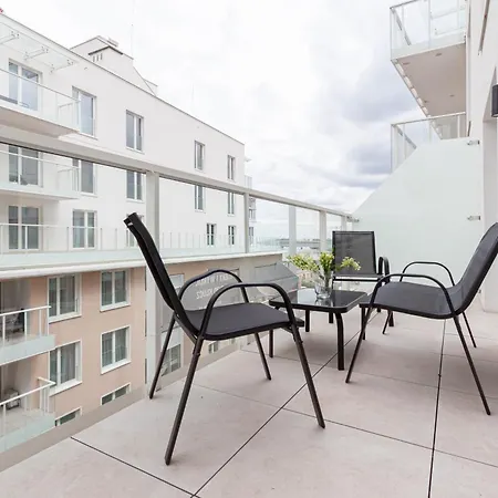 아파트 Apartly- Bulvar32, Balkon,widok & Parking
