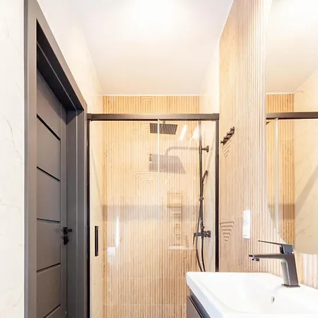 Apartly- Bulvar32, Balkon,widok & Parking