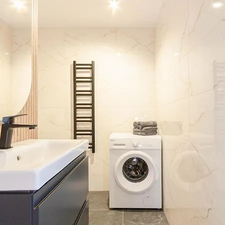 Apartly- Bulvar32, Balkon,widok & Parking 아파트 *